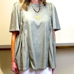 NWOT Easel Medium Olive Mineral Wash Babydoll Tunic